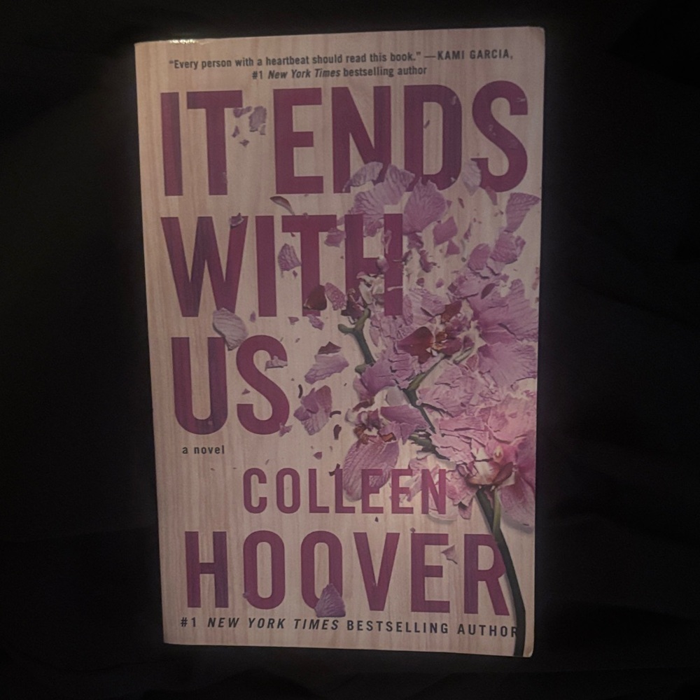 🪩 3/$20 ‘It Ends With Us' by Colleen Hoover